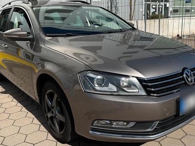 Gebraucht VW Passat 140 PS (102 kW) 2011 Braun Kombi