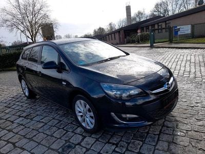 Gebraucht Opel Astra 165 PS (121 kW) 2013 Schwarz Kombi
