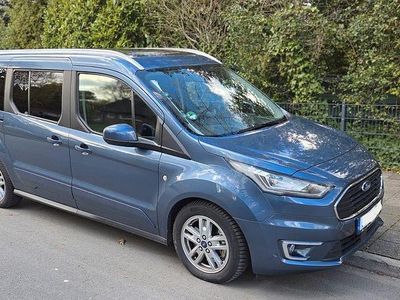 Gebraucht Ford Tourneo Titanium 120 PS (88 kW) 2019 Blau Van / Kleinbus