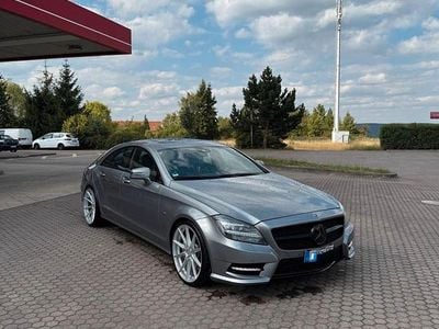 Grau Gebraucht 2011 Mercedes CLS500 Limousine | 23.999 €
