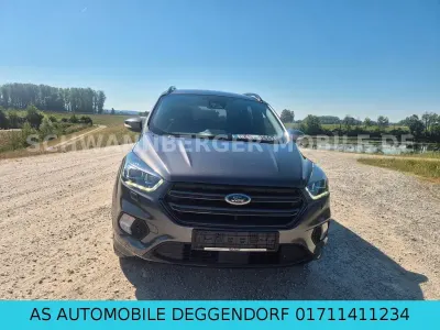 Gebraucht Ford Kuga ST-Line 150 PS (110 kW) 2019 Grau SUV