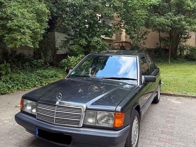 Usata Mercedes 190 136 CV (100 kW) 1992 Grigio Berlina