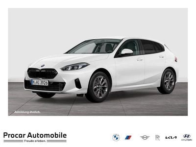 Begagnad BMW 120 Shadowline 163 HK (119 kW) 2025 Vit Halvkombi