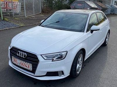 Weiß Gebraucht 2018 Audi A3 Sport Limousine | 11.800 € (Superpreis)