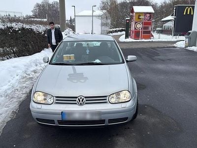 Silber Gebraucht 2000 VW Golf Limousine | 2.300 € (Fairer Preis)