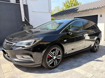 Usata Opel Astra Dynamic 110 CV (80 kW) 2017 Nero Station wagon