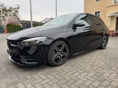Gebraucht Mercedes B180 AMG line 136 PS (100 kW) 2022 Schwarz Kleinwagen