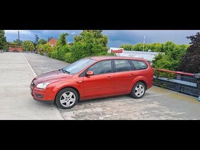 Gebraucht Ford Focus 101 PS (74 kW) 2007 Rot Kombi