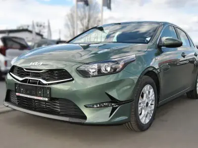 Gebraucht Kia Ceed Vision 101 PS (74 kW) 2025 Grün Kleinwagen