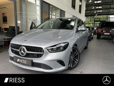 Gebraucht Mercedes B180 Progressive 136 PS (100 kW) 2025 Metalliclack hightechsilber Van / Kleinbus