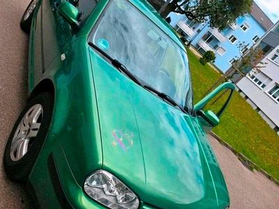 Grün Gebraucht 2002 VW Golf IV Kleinwagen | 2.000 € (Fairer Preis)