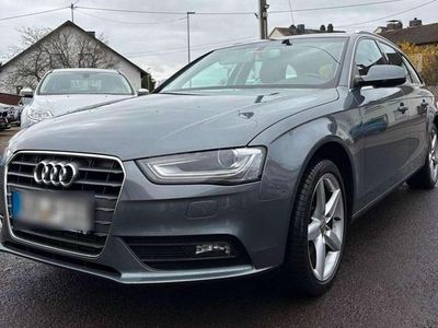 Gebraucht Audi A4 Attraction 143 PS (105 kW) 2012 Grau Kombi