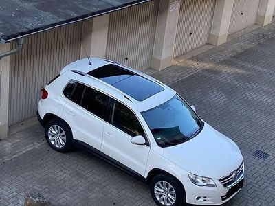 Gebraucht VW Tiguan Sportline 140 PS (102 kW) 2008 Weiß SUV