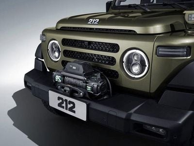 Neu BAW 212 166 PS (122 kW) 2026 Grün SUV