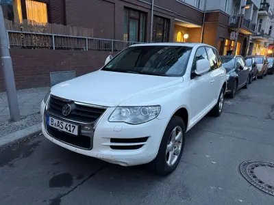 Używany VW Touareg Individual 239 KM (175 kW) 2008 Biały SUV