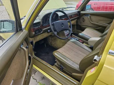 Gebraucht Mercedes S280 185 PS (136 kW) 1979 Gelb Limousine