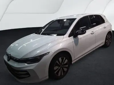 Gebraucht VW Golf VIII Goal 150 PS (110 kW) 2025 Weiß Limousine