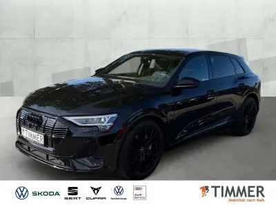 Gebraucht Audi e-tron S-Line 300 kW (408 PS) 2022 Mythosschwarz metallic SUV