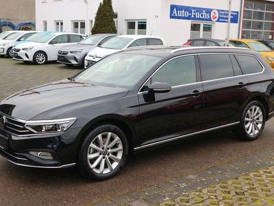 Gebraucht VW Passat Elegance 150 PS (110 kW) 2023 Schwarz Kombi