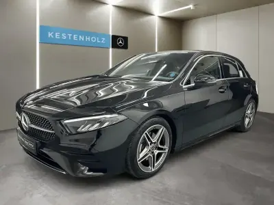 Gebraucht Mercedes A200 AMG 163 PS (119 kW) 2025 Schwarz Limousine