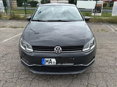 Gebraucht VW Polo Comfortline 90 PS (66 kW) 2015 Grau Kleinwagen