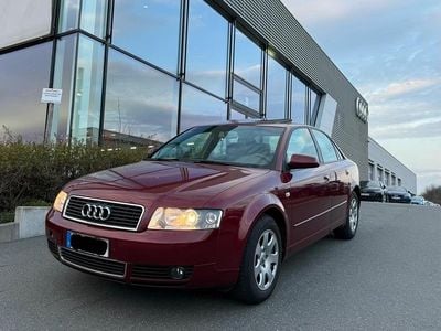 Gebraucht Audi A4 102 PS (75 kW) 2004 Rot Limousine