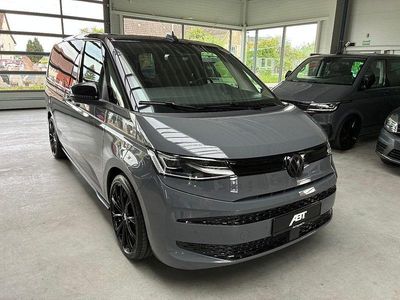 Neu VW Multivan 300 PS (220 kW) 2026 Grau Van