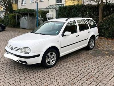 Gebraucht VW Golf IV 101 PS (74 kW) 2003 Weiß Kombi