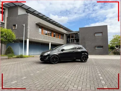 Usata Opel Corsa Color Edition 87 CV (63 kW) 2012 Nero Utilitaria