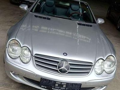 Gebraucht Mercedes SL500 306 PS (225 kW) 2002 Brillantsilber  metalliclack Cabrio