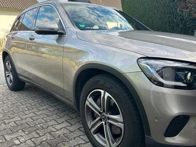 Mercedes GLC200
