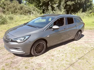 Gebraucht Opel Astra Innovation 136 PS (100 kW) 2017 Grau Kombi