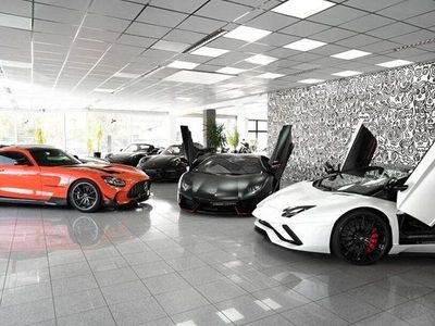 Schwarz metallic Gebraucht 2019 Lamborghini Aventador Cabrio | 379.770 €