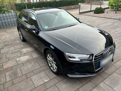 gebraucht Audi A4 2.0 TDI S tronic Avant - BLACK EDITION