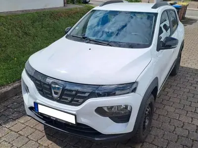 Usado Dacia Spring Essentiel 33 kW (45 CV) 2022 Blanco Utilitario