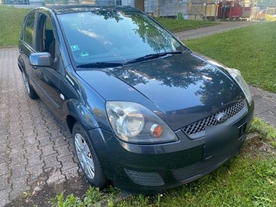 gebraucht Ford Fiesta 1.4