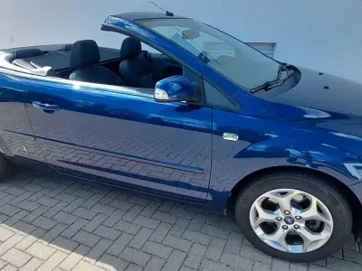 Gebraucht Ford Focus Cabriolet Trend 145 PS (106 kW) 2008 Blau Cabrio