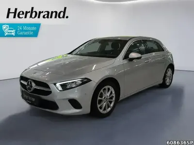 Gebraucht Mercedes A180 Progressive 136 PS (100 kW) 2022 Iridiumsilber metallic Limousine