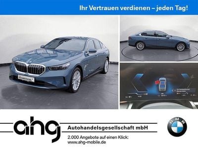 Neu BMW i5 Sport Line 250 kW (340 PS) 2025 Cape york green metallic Limousine