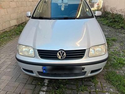 VW Polo