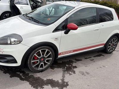 Usata Abarth Grande Punto 155 CV (114 kW) 2008 Bianco Utilitaria