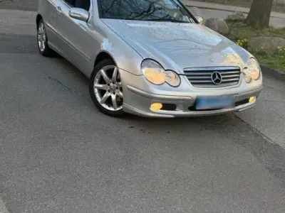 Gebraucht Mercedes CLC230 197 PS (144 kW) 2002 Coupé