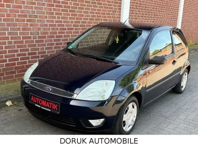 Gebraucht Ford Fiesta Ghia 101 PS (74 kW) 2005 Blau Kleinwagen