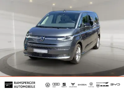 Gebraucht VW Multivan Style 150 PS (110 kW) 2025 Grau Van / Kleinbus