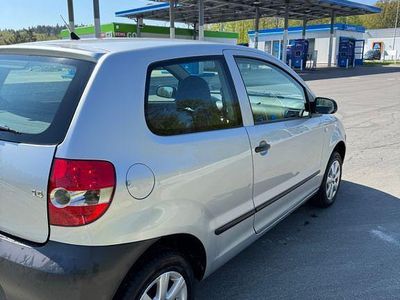 Second-hand VW Fox 75 CP (55 kW) 2007 Gri Hatchback