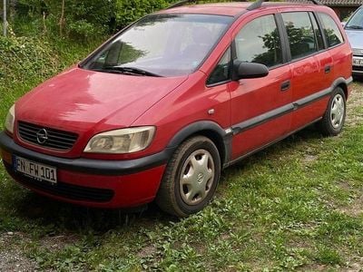 Gebraucht Opel Zafira Comfort 101 PS (74 kW) 2001 Rot Van / Kleinbus