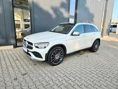 Weiß Gebraucht 2022 Mercedes GLC400d AMG SUV | 44.990 € (Fairer Preis)