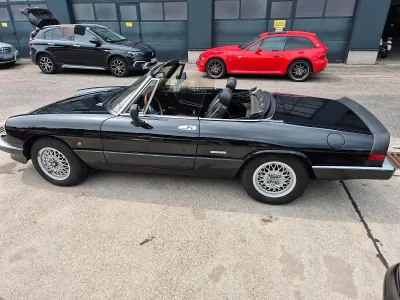 Gebraucht Alfa Romeo Spider 103 PS (75 kW) 1987 Schwarz Cabrio