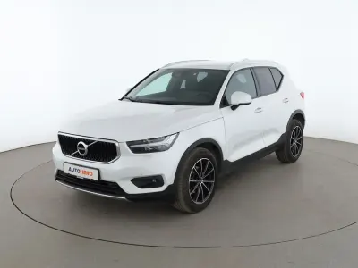 Gebraucht Volvo XC40 Momentum 2020 Weiß SUV