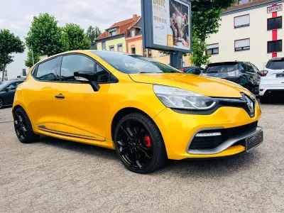 Gebraucht Renault Clio IV R.S. 200 PS (147 kW) 2015 Gelb Limousine